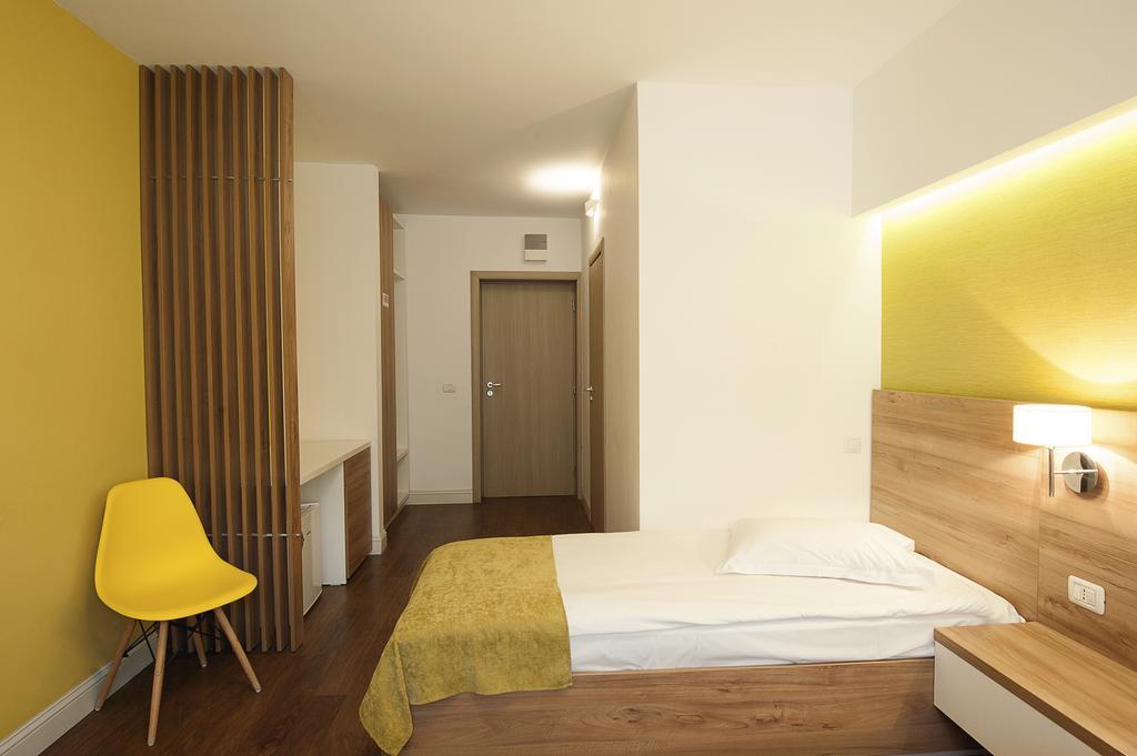 Hotel Ceramica Iasi Ngoại thất bức ảnh